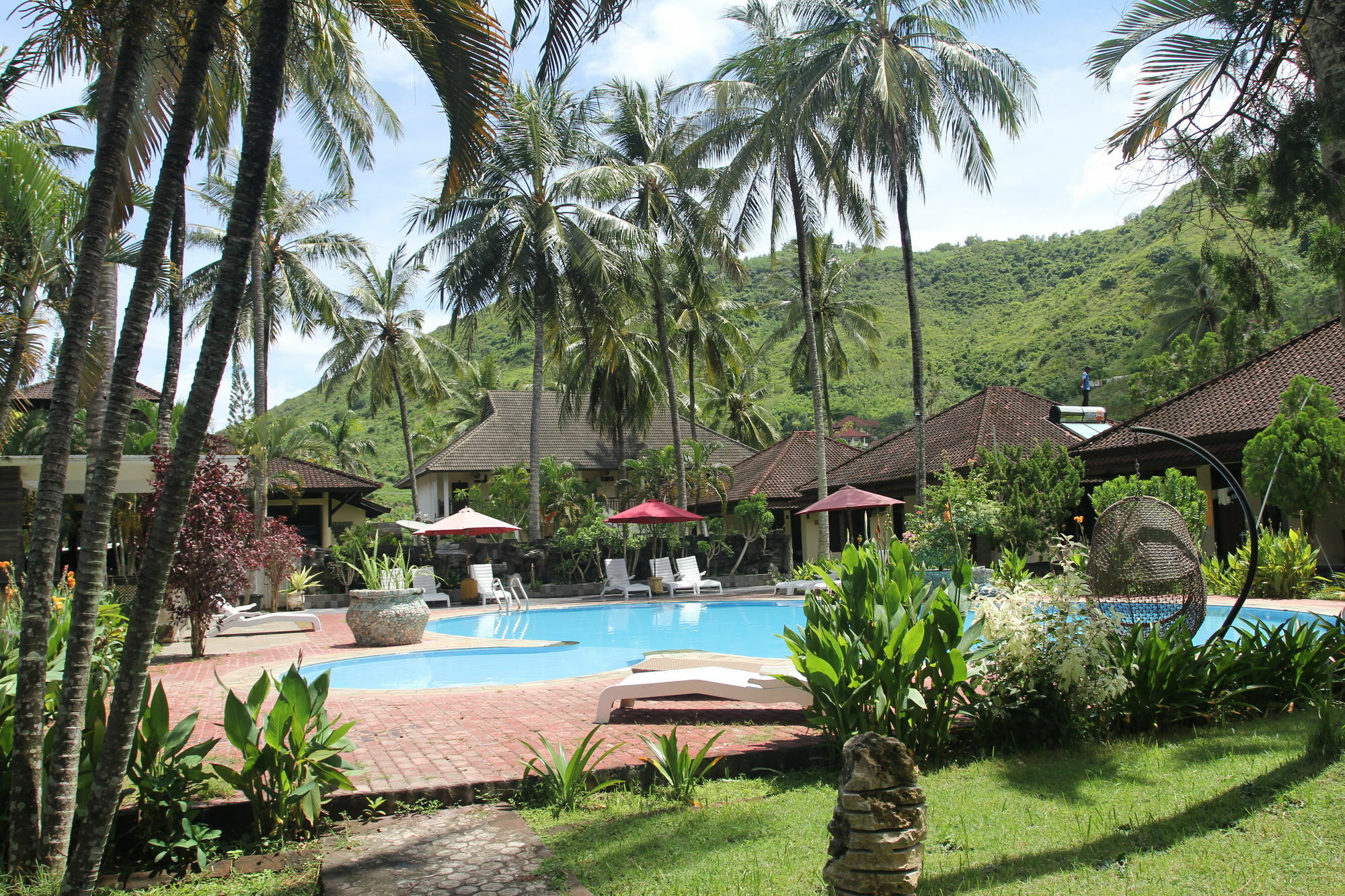 Kuta Indah Hotel Extérieur photo